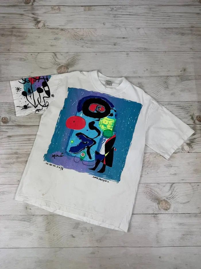 Vintage Vintage Joan Miro Art T-Shirt 90s The Red Sun Size US L / EU 52-54 / 3 - 1 Thumbnail