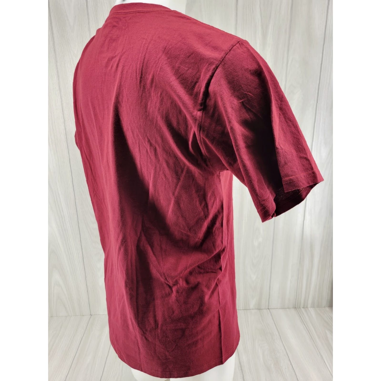 Adidas Adidas Mass U Shirt Size Large Burgundy Red Short Sleeve Shirt Mens Sports Size US L / EU 52-54 / 3 - 7 Thumbnail