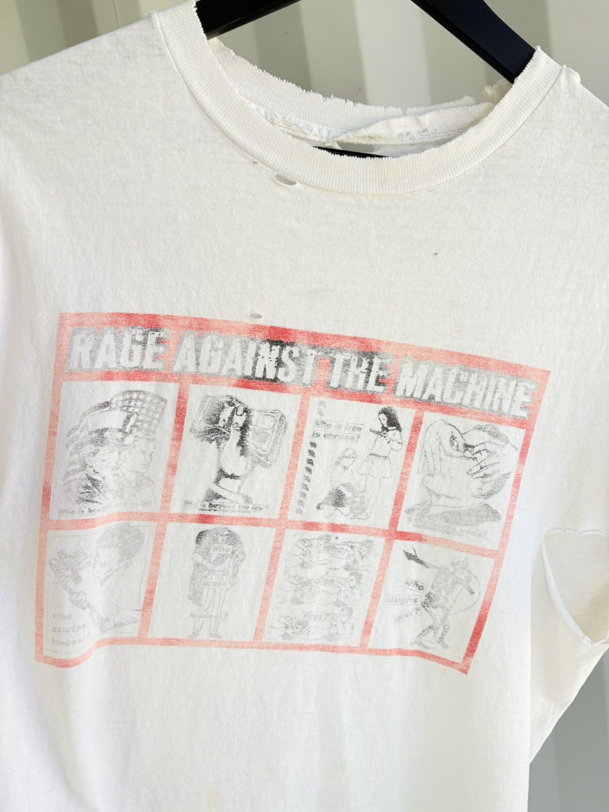 Band Tees Vintage Rage Against The Machine Shirt Faded Distress GRUNGE Size US XL / EU 56 / 4 - 2 Thumbnail