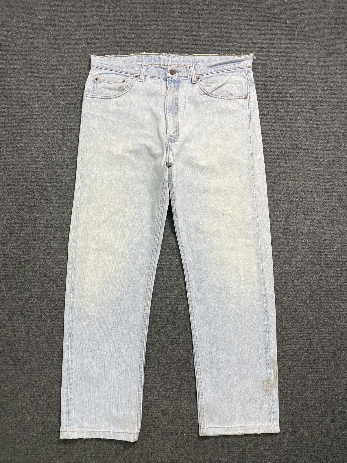 image of 90's Levis 505 Light Wash Jeans in Blue Denim, Men's (Size 38)