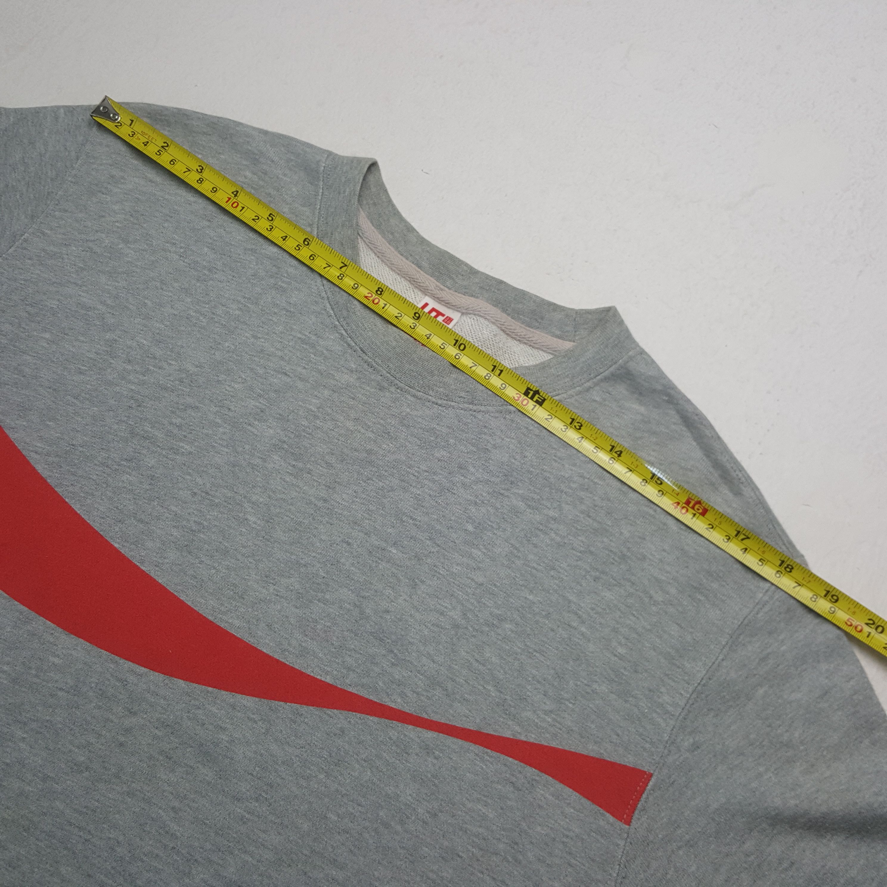 Coca Cola × Japanese Brand × Vintage Vintage Uniqlo x Coca Cola Sweatshirt Size US S / EU 44-46 / 1 - 4 Thumbnail