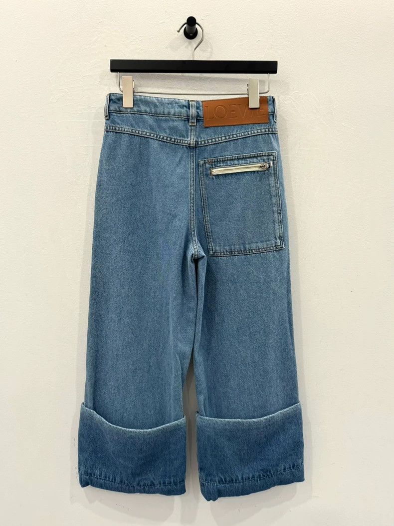 LOEWE Women's seven-eighths length blue jeans with zippere