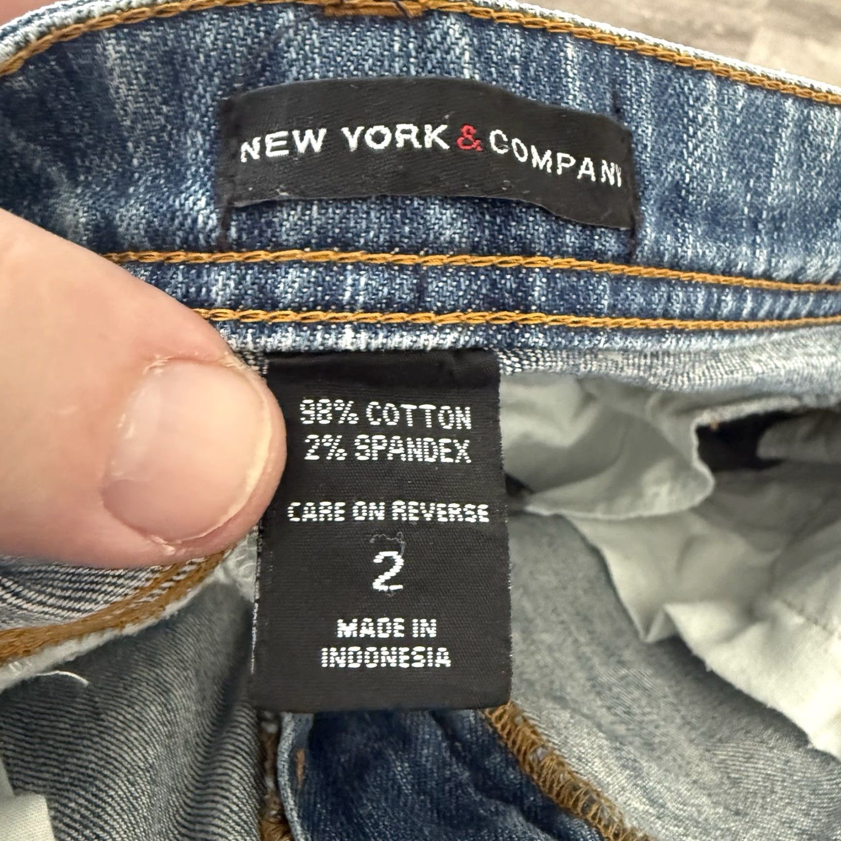 Vintage New York & Company Denim Skirt Womens Size 2 Blue Jean Mini Short Pockets Stretch, Machine Washable, Cotton Spandex, Casual Travel Size 26" / US 2 / IT 38 - 2 Thumbnail