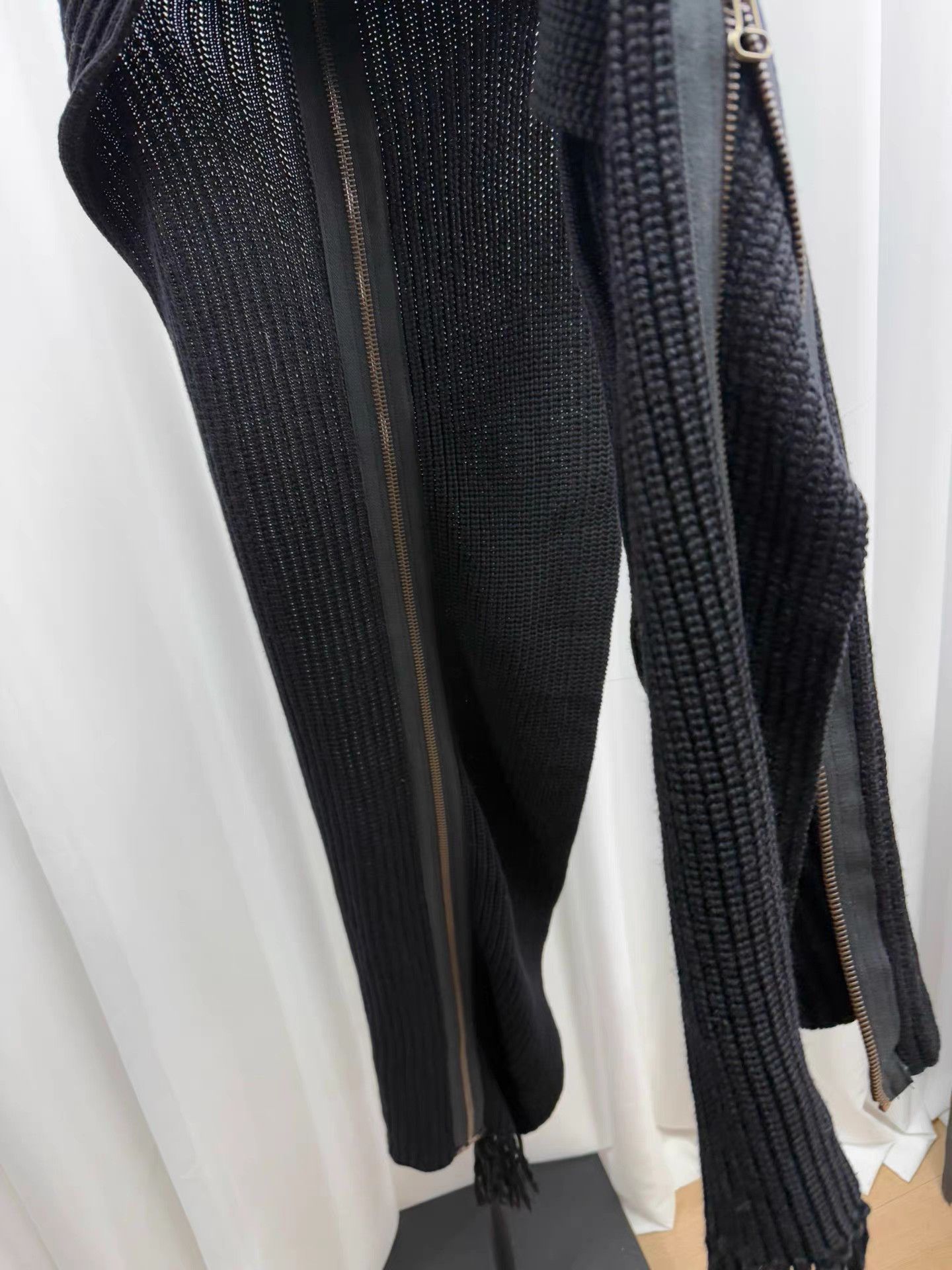 The Viridi-anne The viride anne TVA Oversized Zip Scarf K20 Size ONE SIZE - 5 Thumbnail