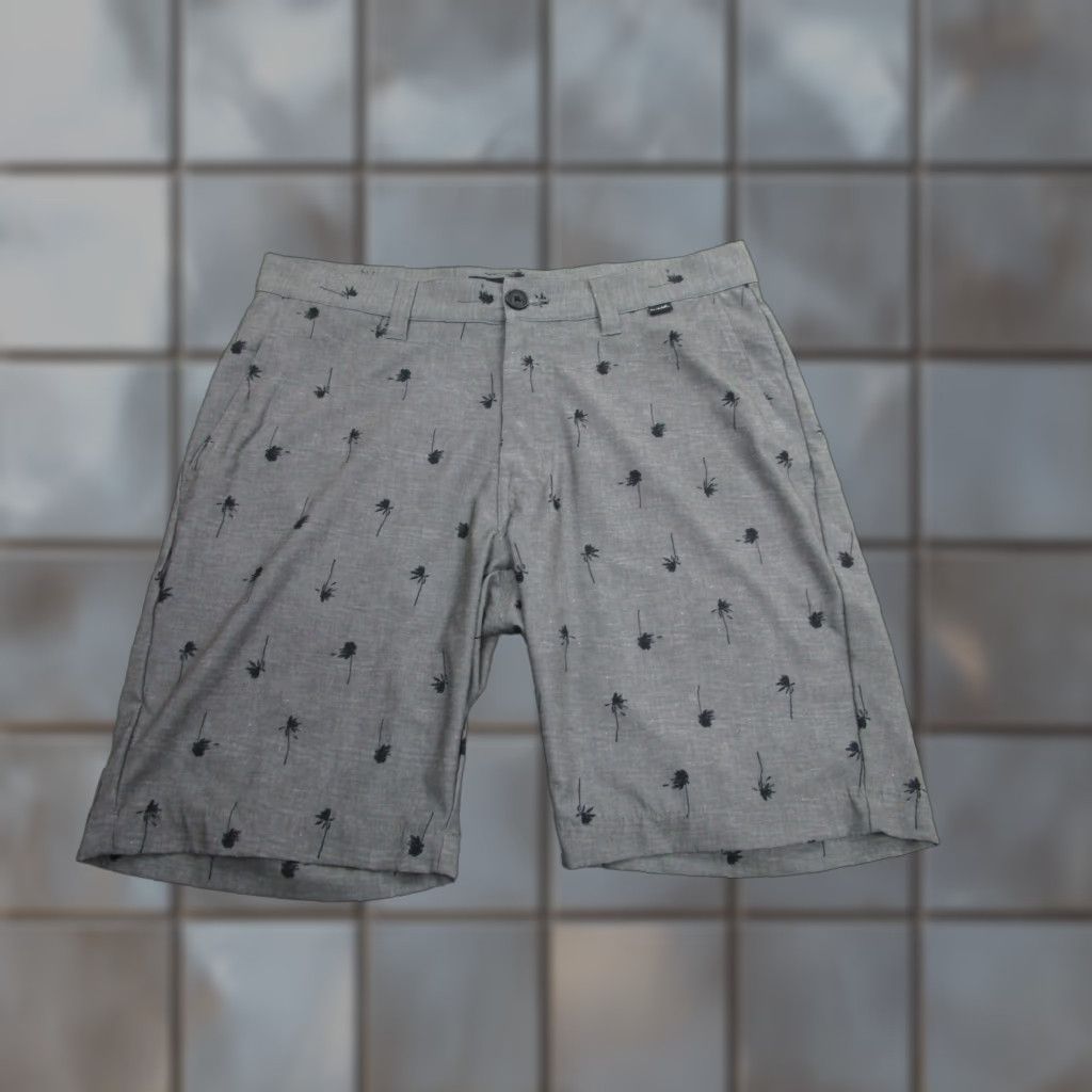 TravisMathew TravisMathew Shorts Mens 32 Gray Palm Tree Print Golf Chino Stretch Casual Size US 32 / EU 48 - 1 Thumbnail