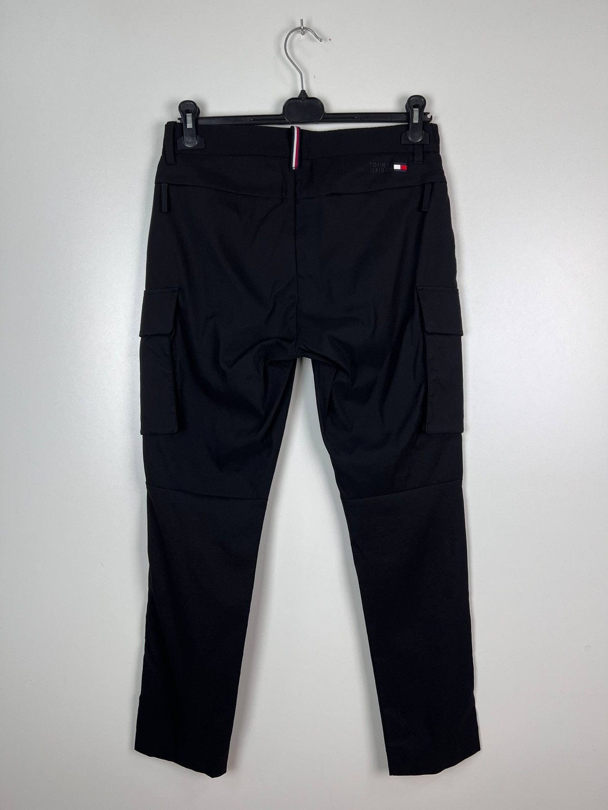 Tommy Hilfiger Tommy Hilfiger luxury cargo pants size 30 Size US 30 / EU 46 - 2 Thumbnail