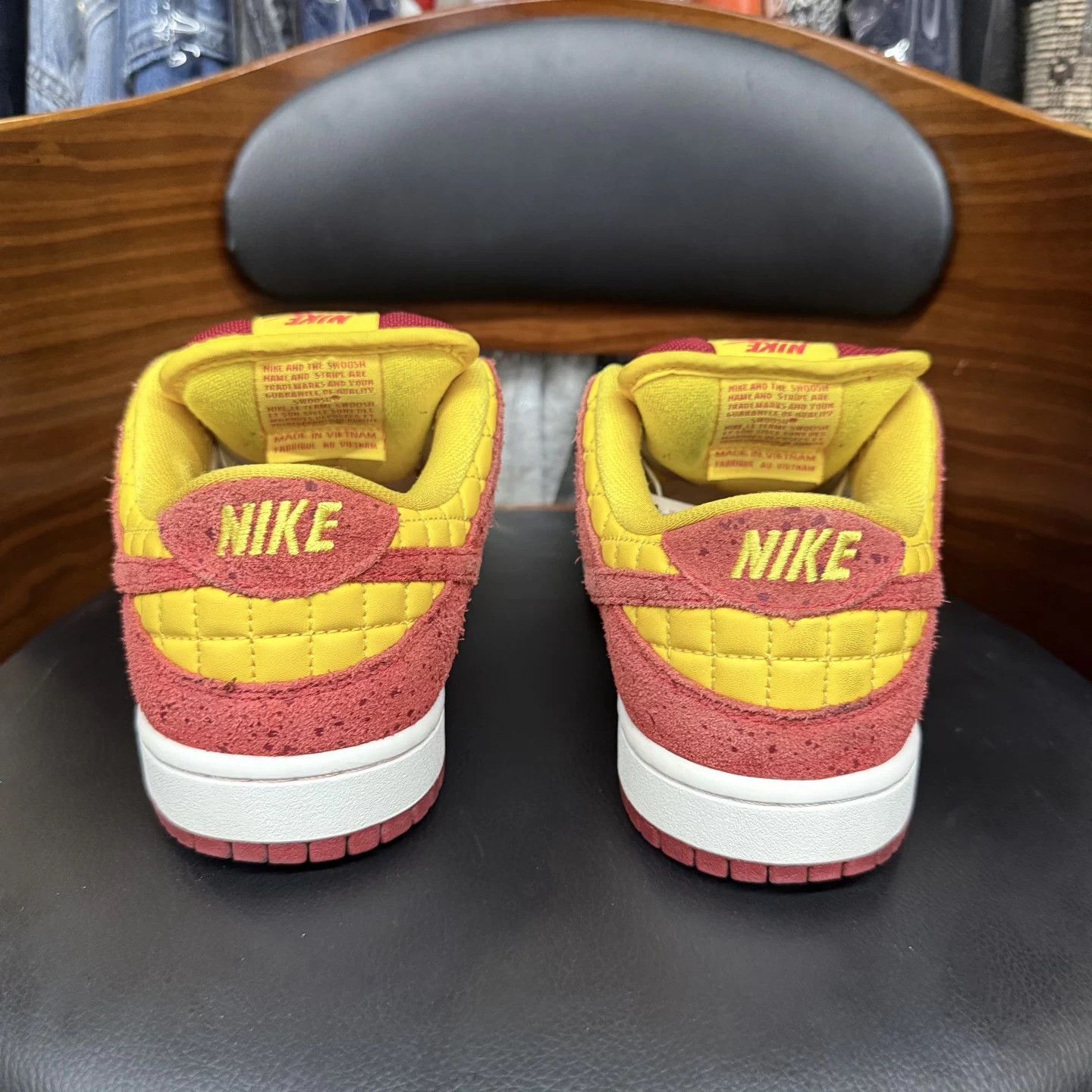 Nike Dunk SB Crayfish 40 Mint Original Box Accessories Size US 7 / EU 40 - 3 Thumbnail