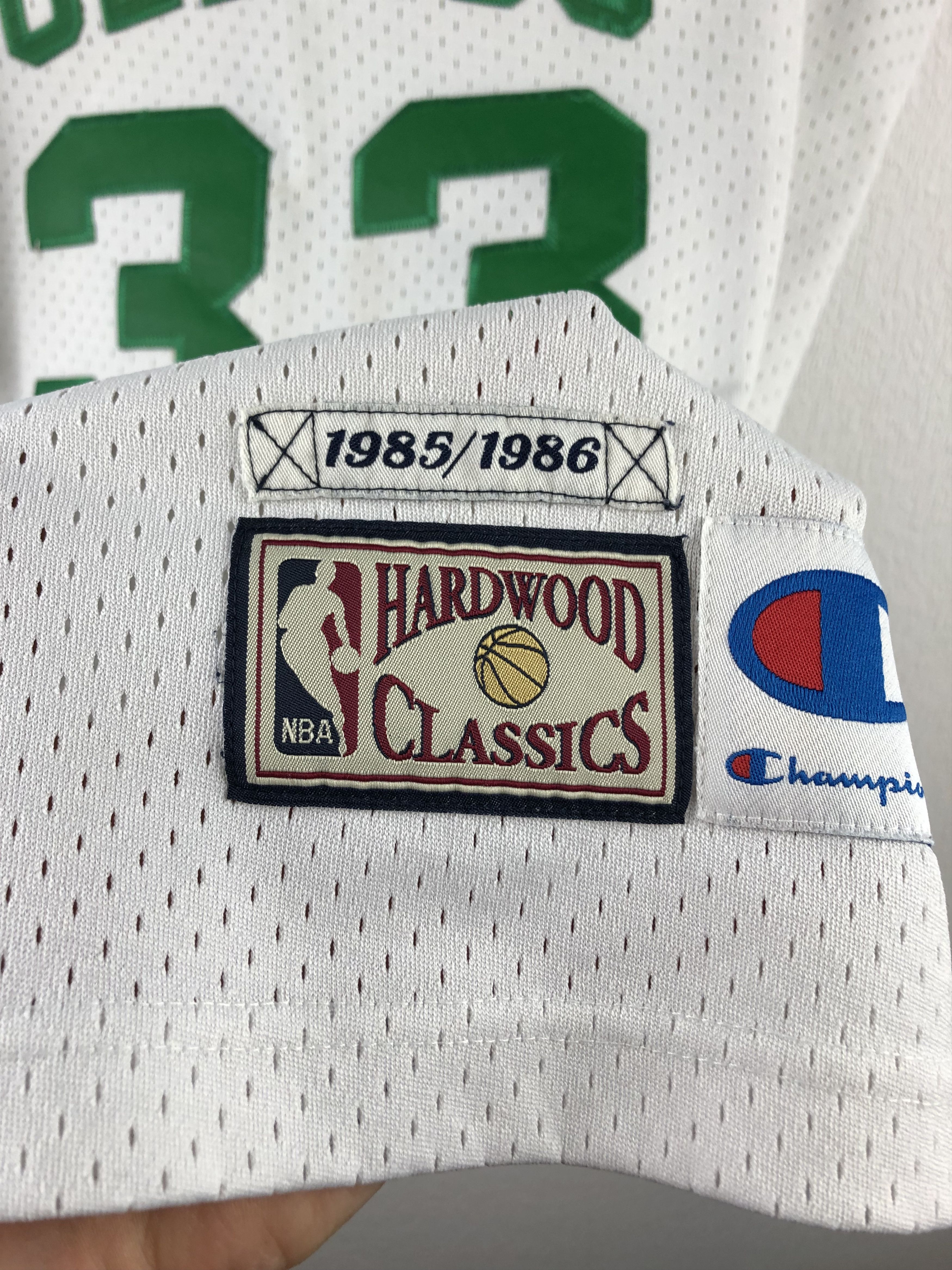 Champion Vintage Boston Celtics Larry Bird Basketball Jersey Tee Hype Size US S / EU 44-46 / 1 - 8 Thumbnail