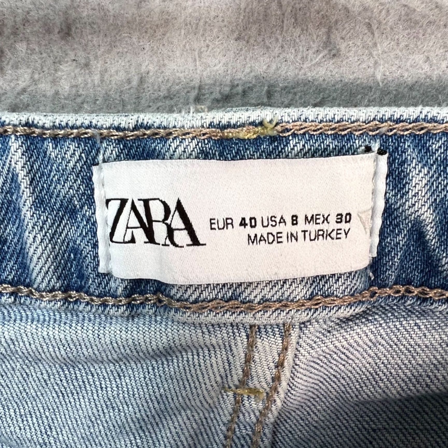 Zara Zara Womens Jeans Distressed Light Blue Tapered 8 Regular Denim 5-Pocket Inseam 26 Adult Womens Blue Size 30" / US 8 / IT 44 - 3 Thumbnail