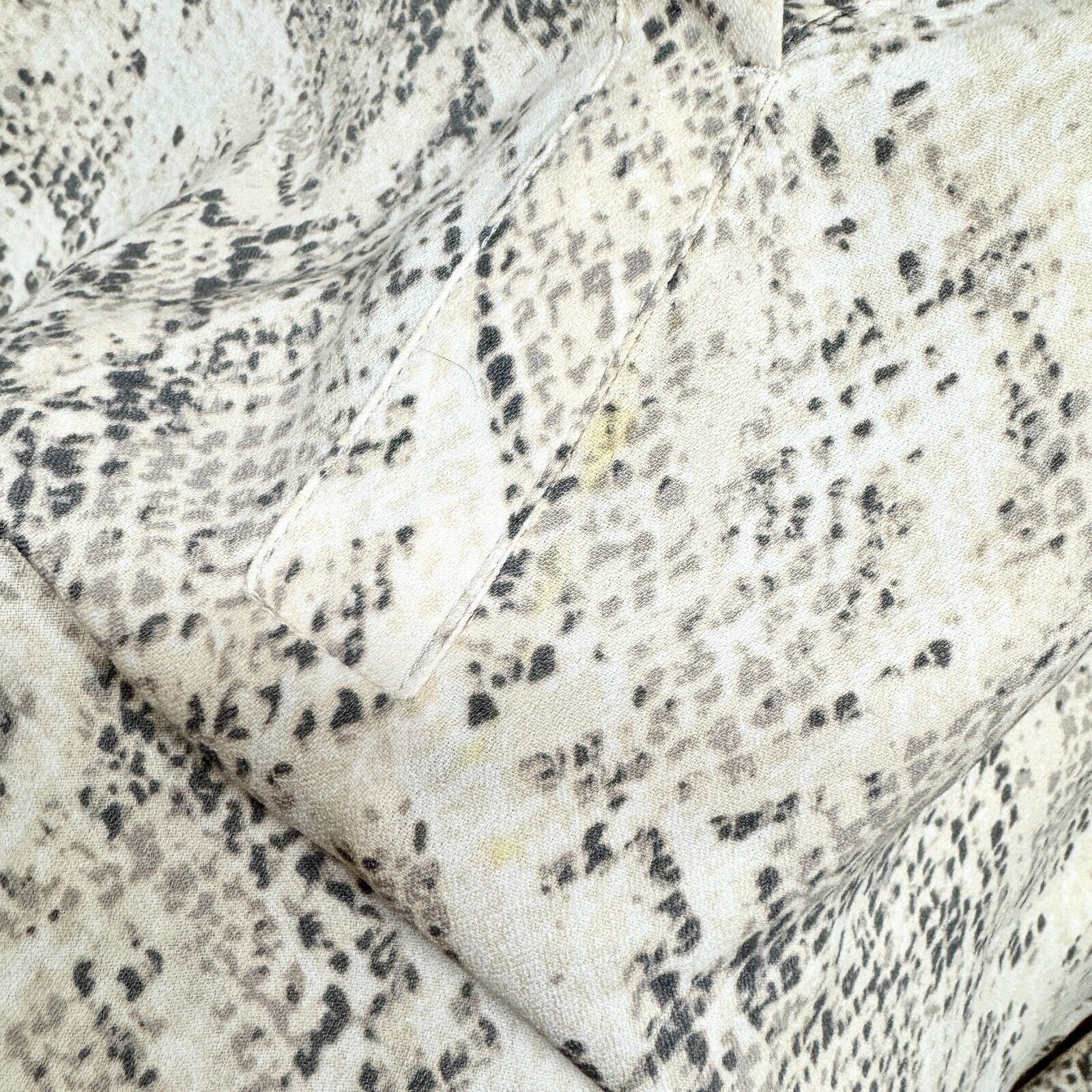 Other Ava & Viv Blouse 4X Snakeskin Wide Neck Deep VNeck Polyester Size 4XL / US 24-26 - 2 Thumbnail