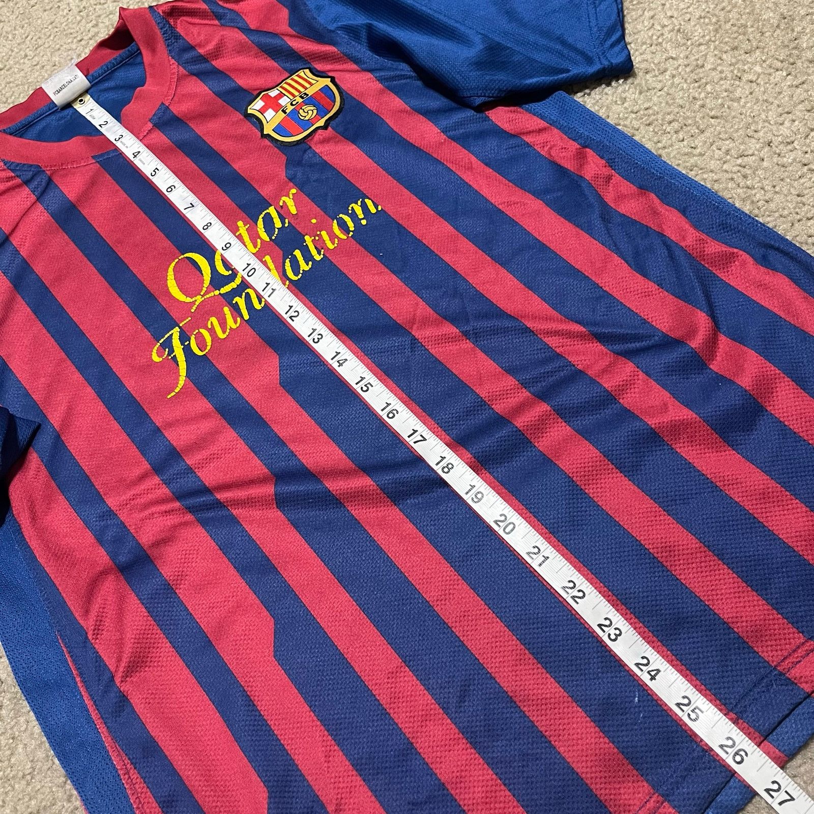 Other FC Barcelona Embroidered Logo David Villa Jersey Medium Size US M / EU 48-50 / 2 - 4 Thumbnail