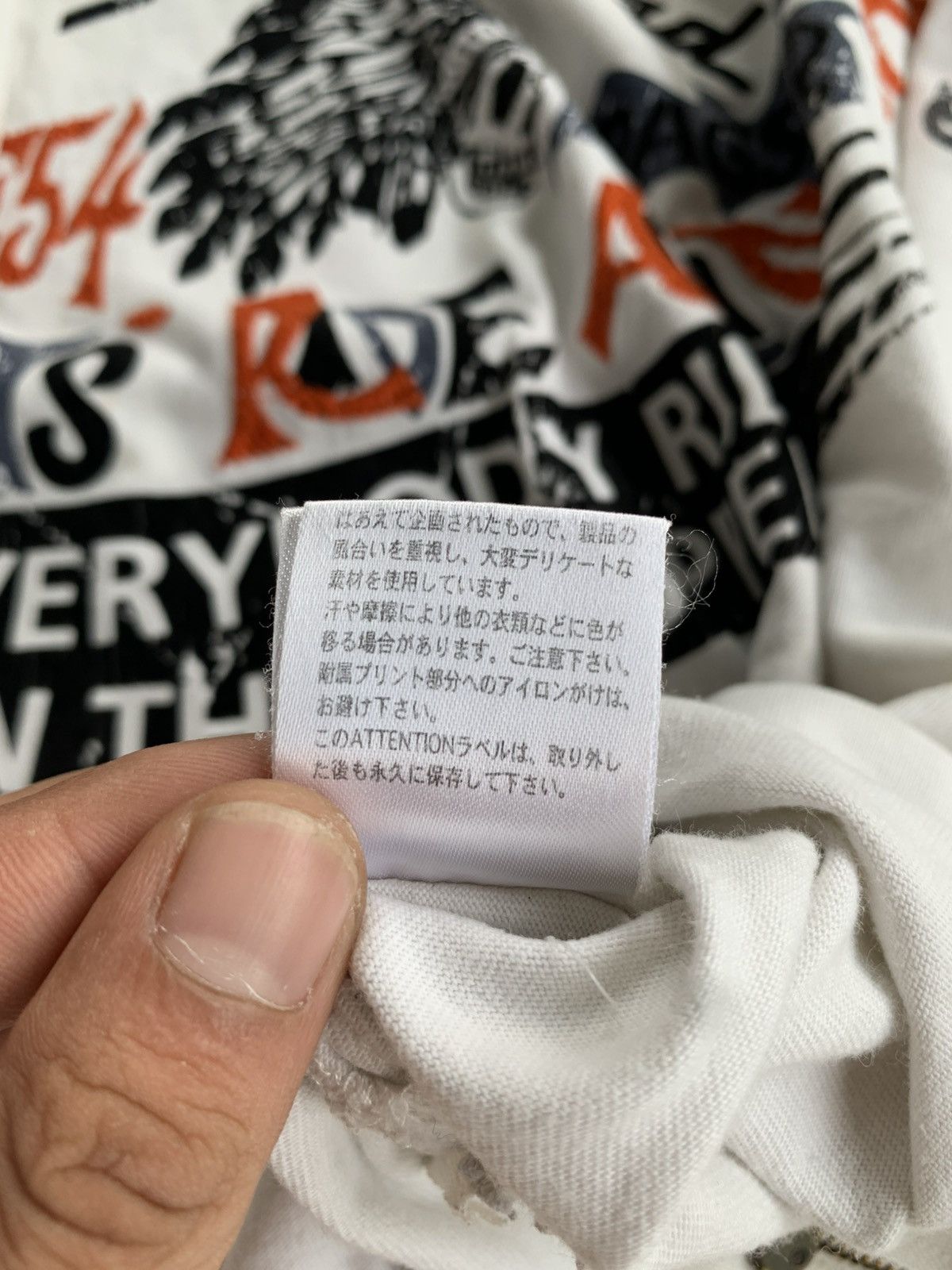 Japanese Brand Y2K Japanese Trade Mark Bone Shake Tee Size US M / EU 48-50 / 2 - 18 Thumbnail