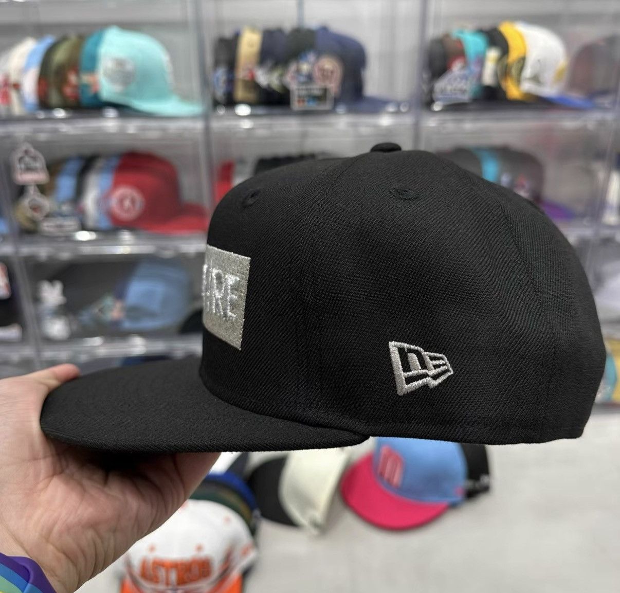 New Era New Era × FREE FIRE Flat Brim Baseball Cap J32 Size ONE SIZE - 2 Thumbnail