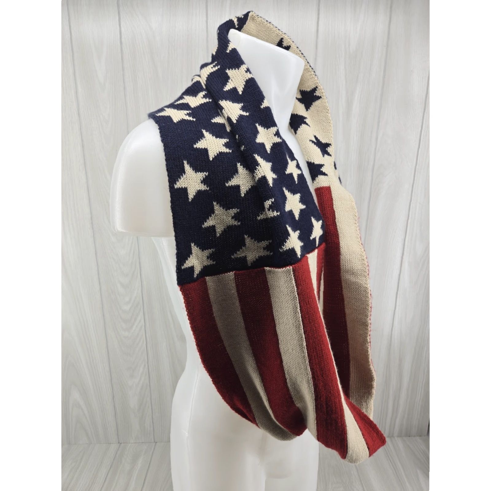 Vintage VINTAGE Unisex USA Flag Knit Infinity Scarf Wrap One Size Wrap Scarf USA Flag Infinity Knit Unbranded Men Women Size ONE SIZE - 5 Thumbnail