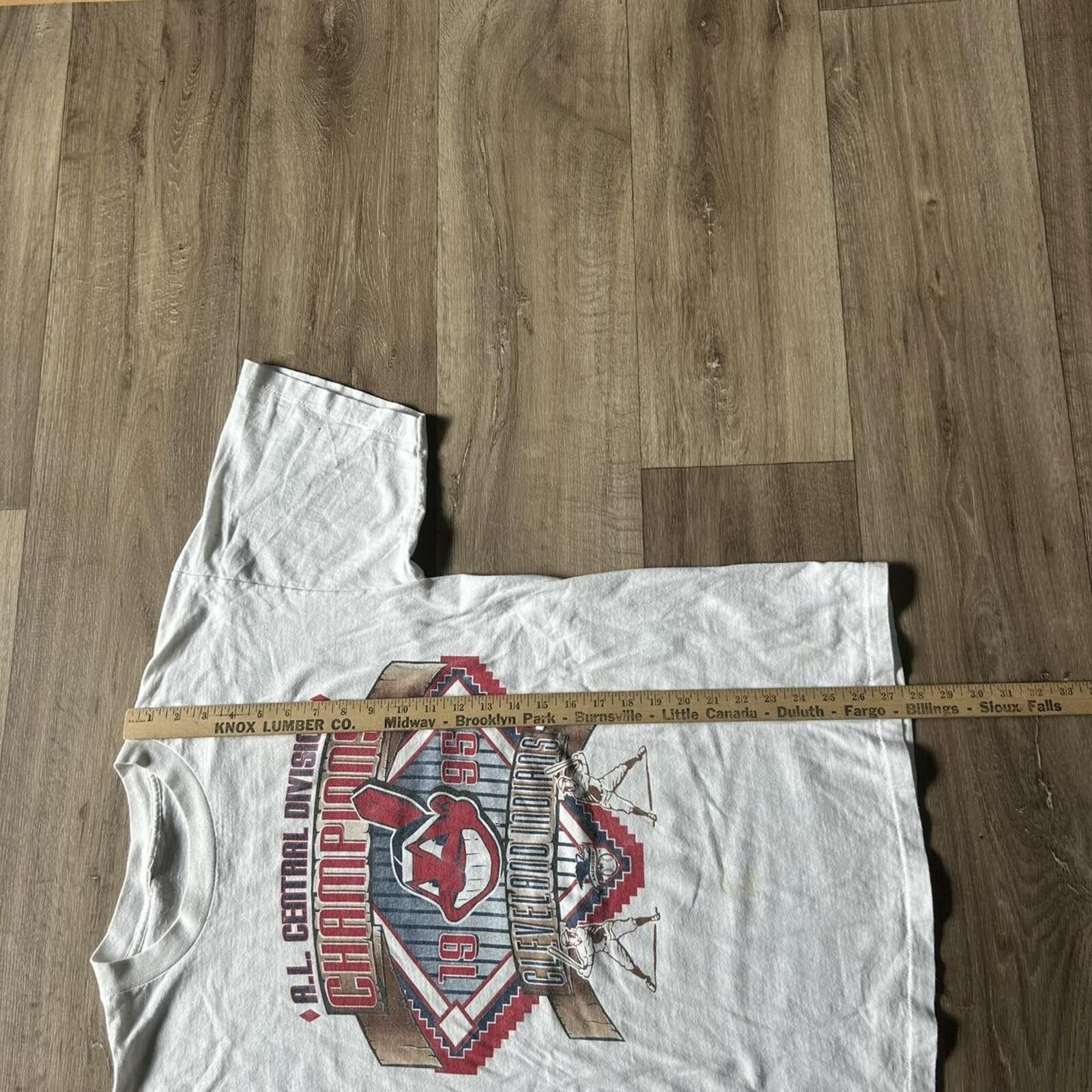 MLB Vintage 1995 Cleveland Indians Champions t shirt size M Size US M / EU 48-50 / 2 - 6 Thumbnail