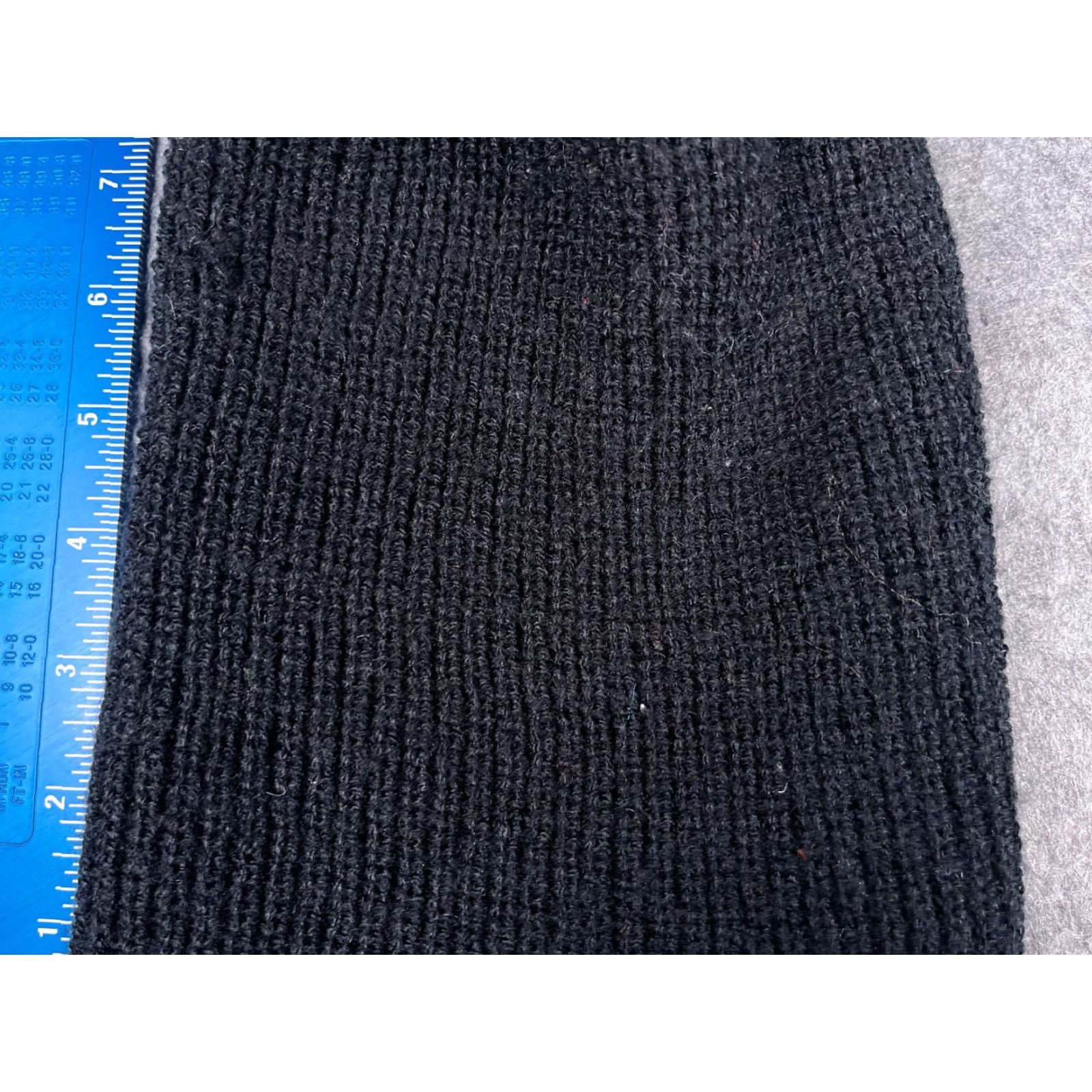 Vintage VINTAGE Beanie Hat Womens One Size Black Knit Acrylic Ski Outdoors Fall Winter Girls Size ONE SIZE - 2 Thumbnail
