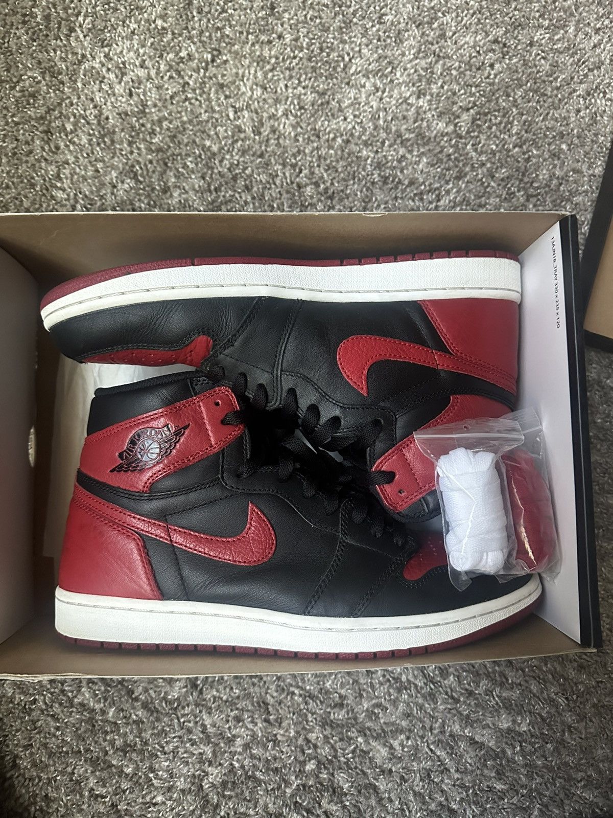 Air Jordan Banned 1 bred