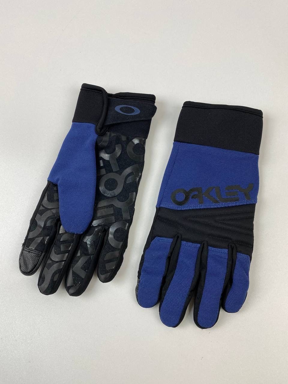 Oakley gloves streetwear outdoor size L