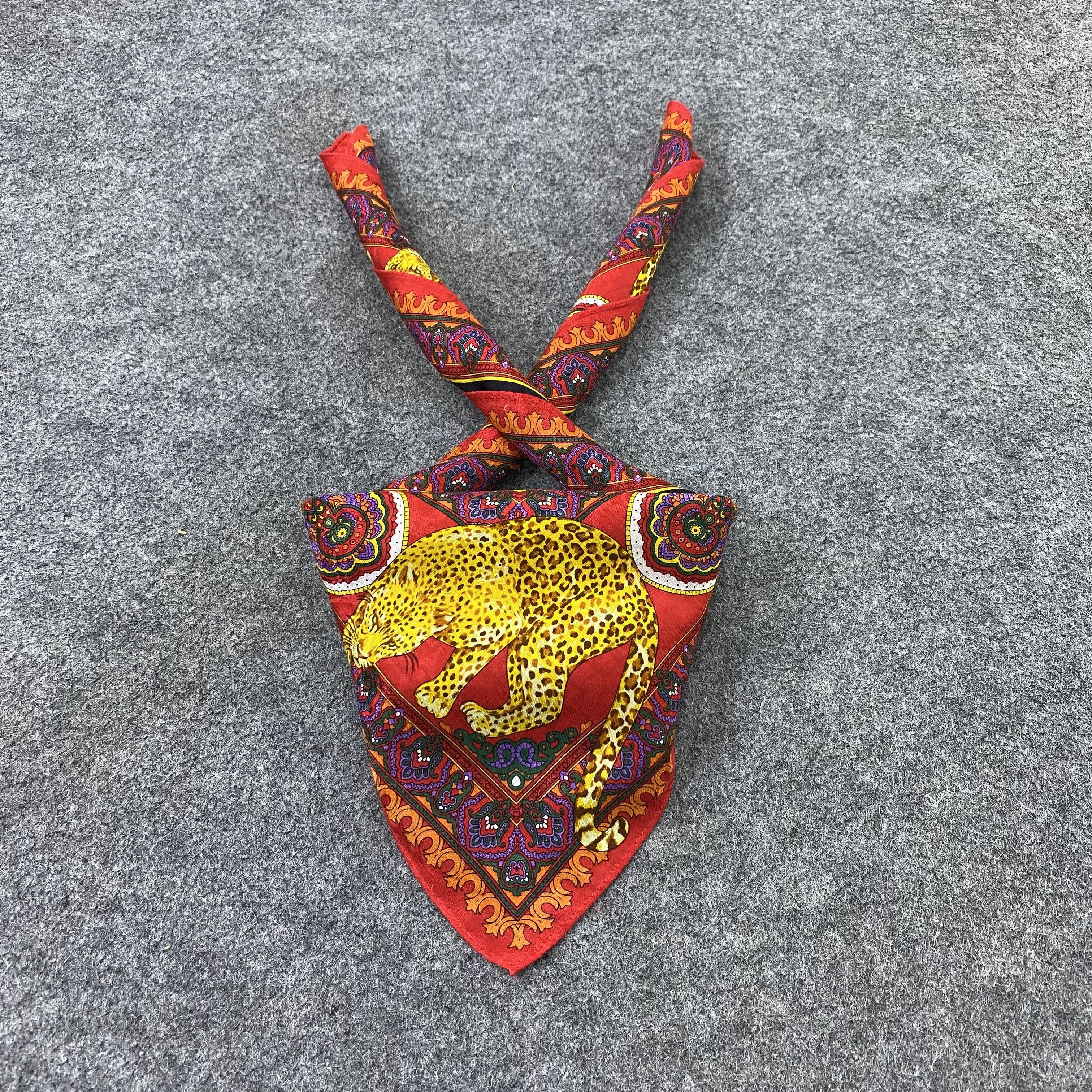 Vintage Leopard Motif Handkerchief / Bandana / Neckerchief-B2232 Size ONE SIZE - 2 Thumbnail