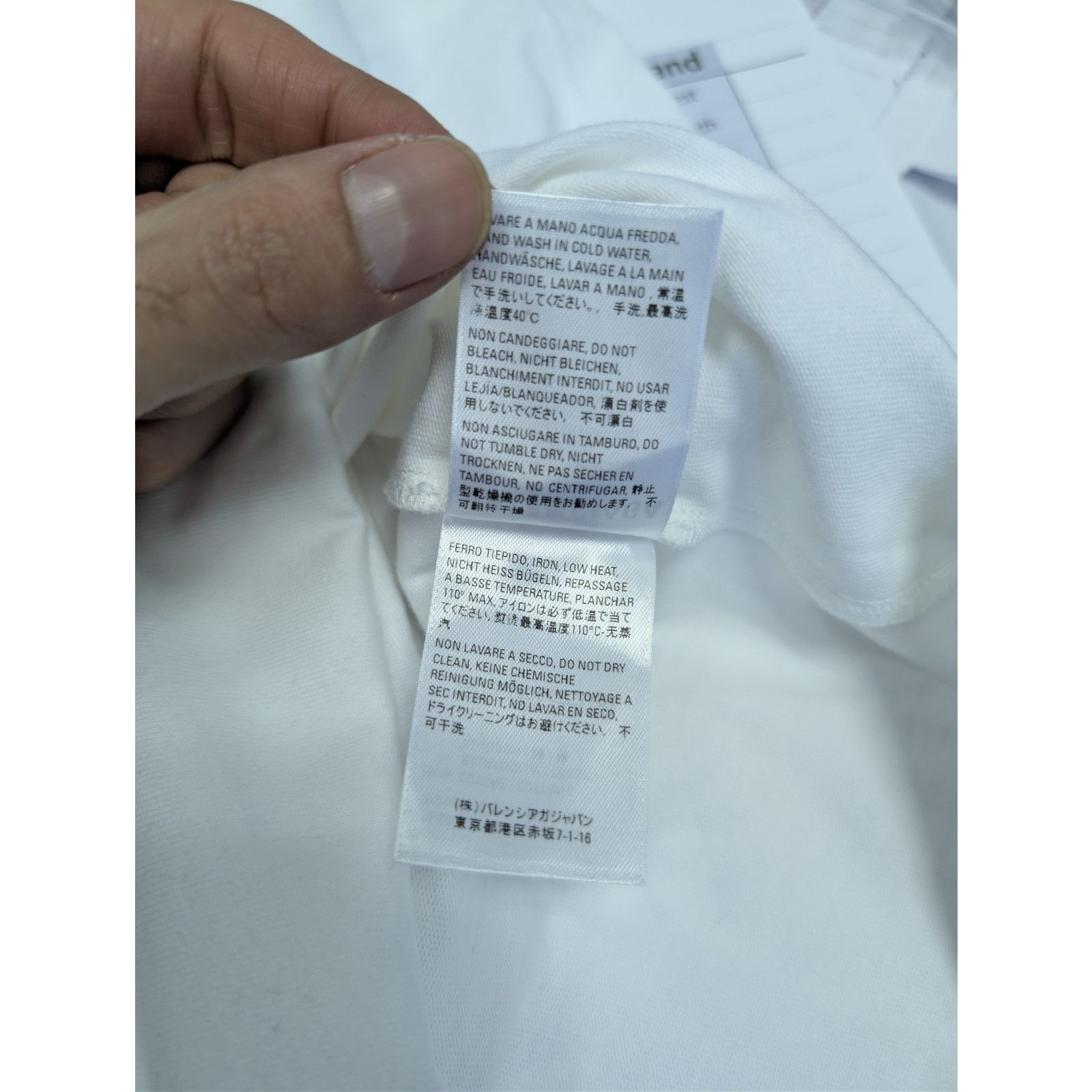Balenciaga o1rshd1 Gym Wear graphic crewneck T-Shirt in White Size US S / EU 44-46 / 1 - 18 Thumbnail