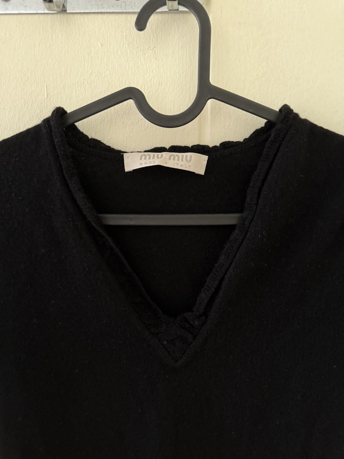 Miu Miu Wool Top Size M / US 6-8 / IT 42-44 - 2 Thumbnail