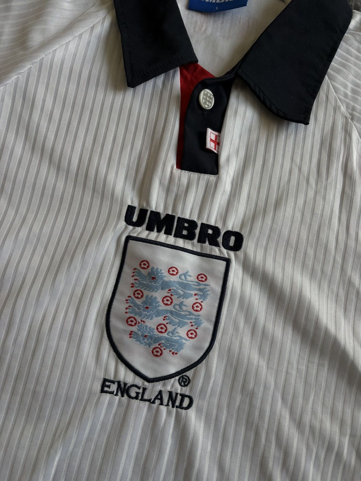 Umbro ENGLAND 1997/1998 HOME FOOTBALL JERSEY SHIRT VINTAGE UMBRO Size US L / EU 52-54 / 3 - 3 Thumbnail