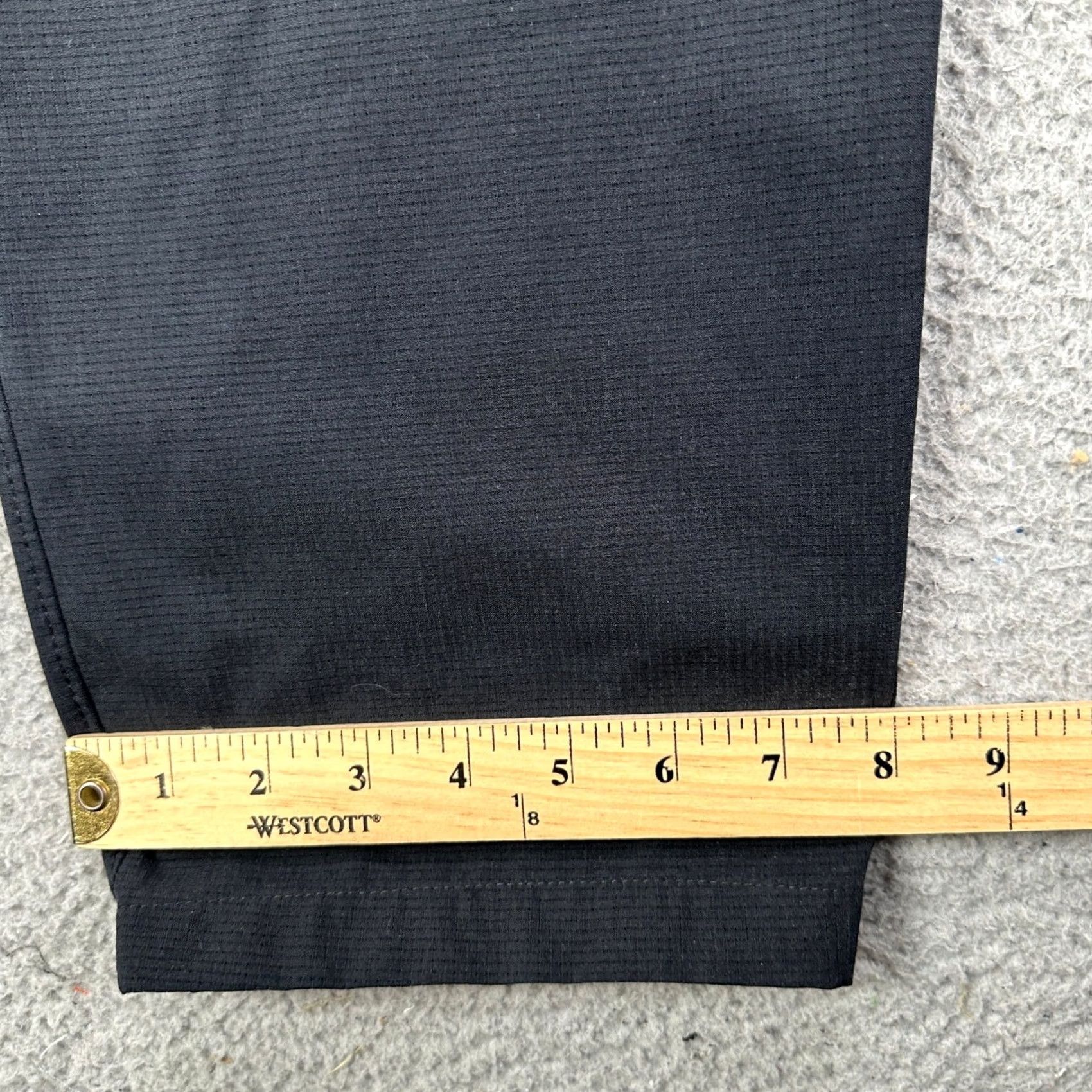 Under Armour Under Armour Mens Golf Pants Loose Fit Black 36x32 Polyester Blend Breathable Pockets Elastic Waistband EUC Size US 36 / EU 52 - 7 Thumbnail