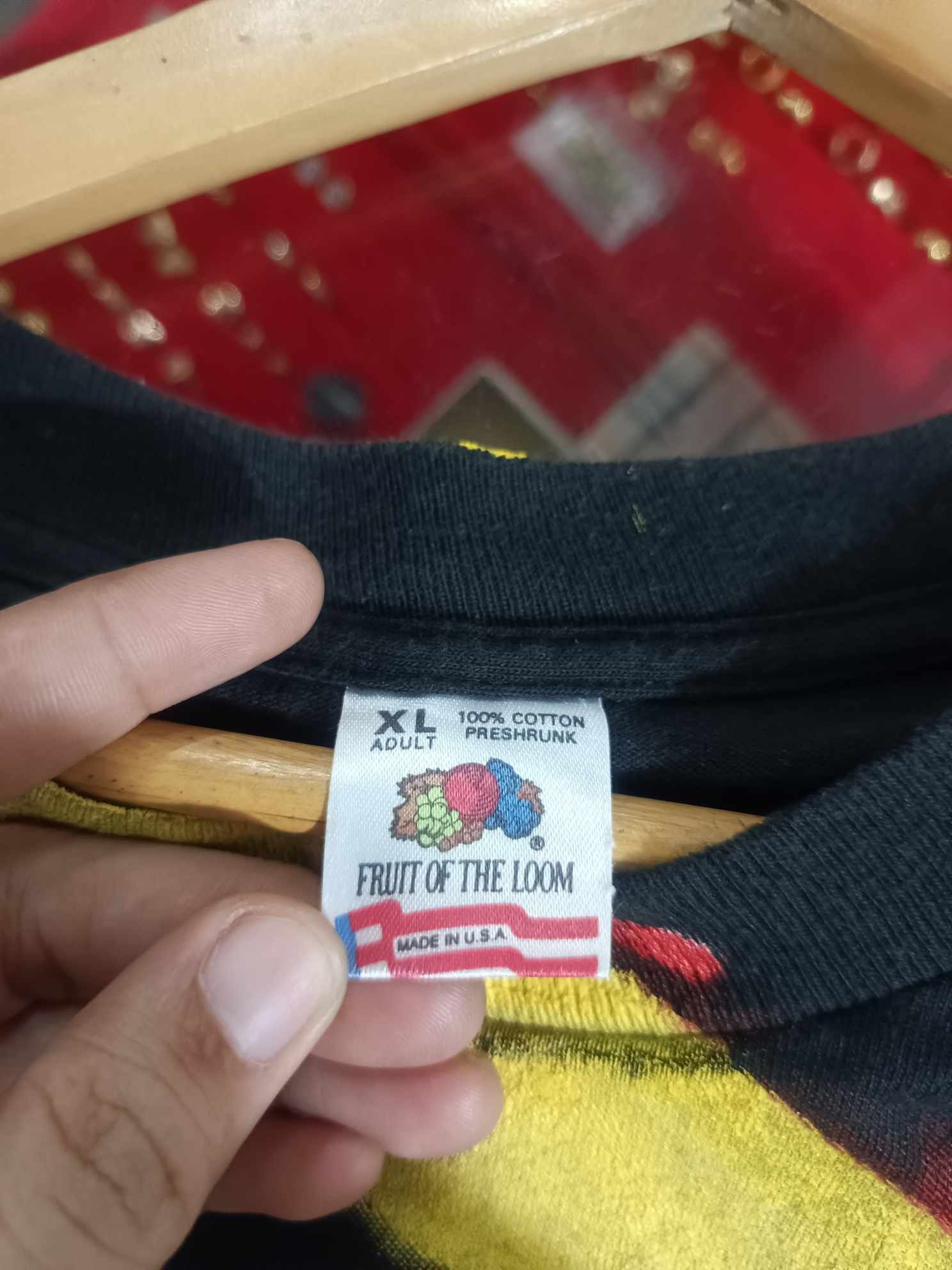 Fruit Of The Loom × Vintage Vintage Van Halen 1993 World Tour Tee Size US XL / EU 56 / 4 - 5 Thumbnail