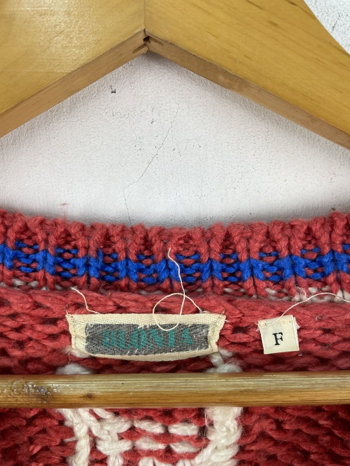 Vintage Vintage Blonia Hand Knit Sweater Knitwear Baggy Size US L / EU 52-54 / 3 - 5 Thumbnail