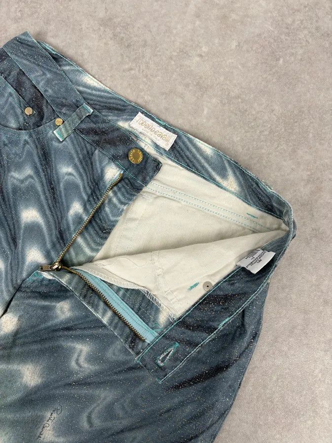 Roberto Cavalli SS2001 Roberto Cavalli Blue Denim Glitter Gradient Jeans Size 26" / US 2 / IT 38 - 9 Thumbnail