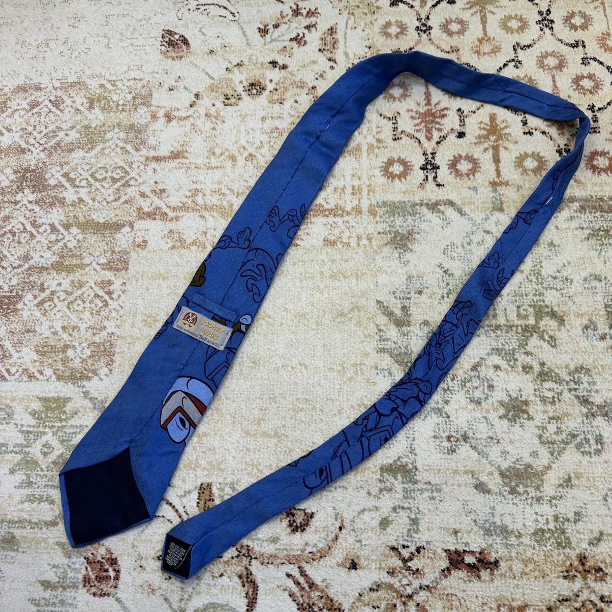 Vintage Vintage Warner Bros Tie 00s Looney Tunes Streetwear Silk Size ONE SIZE - 2 Thumbnail