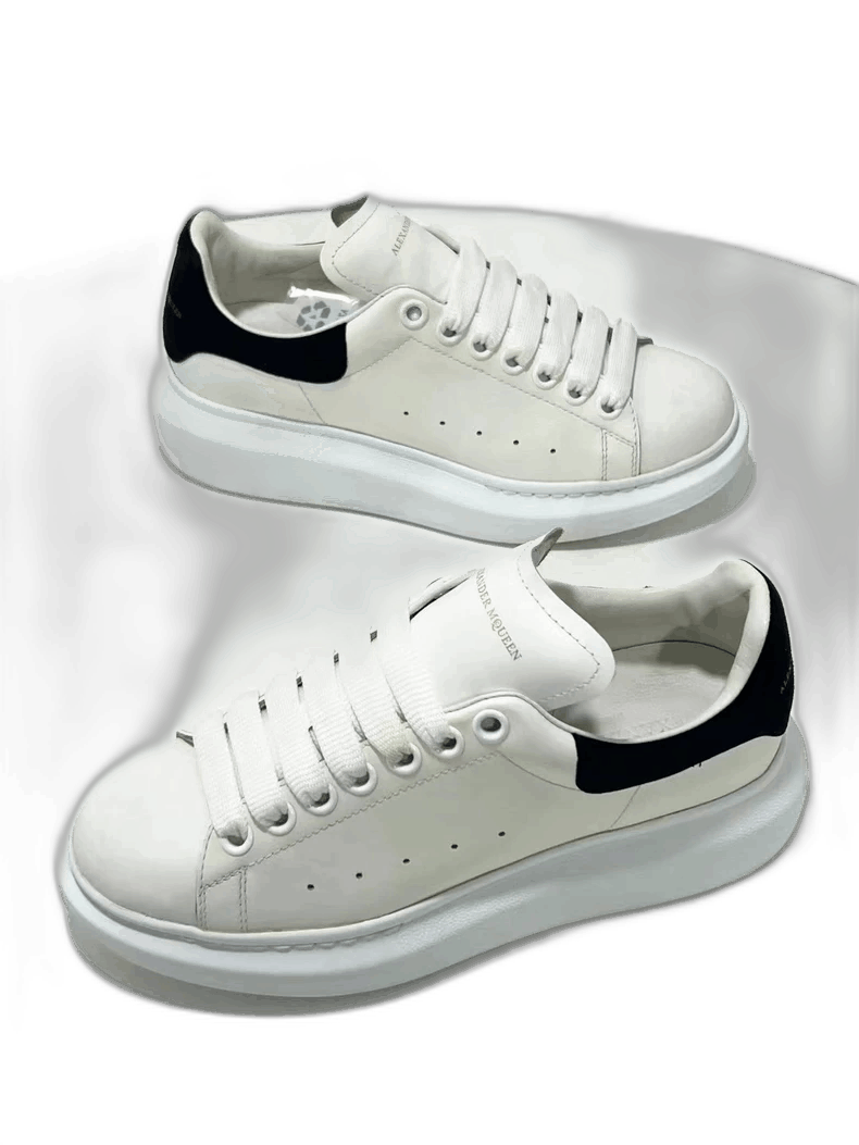 Alexander McQueen Alexander McQueen Low-Top Sneakers Size 37 Size US 6 / IT 36 - 1 Thumbnail