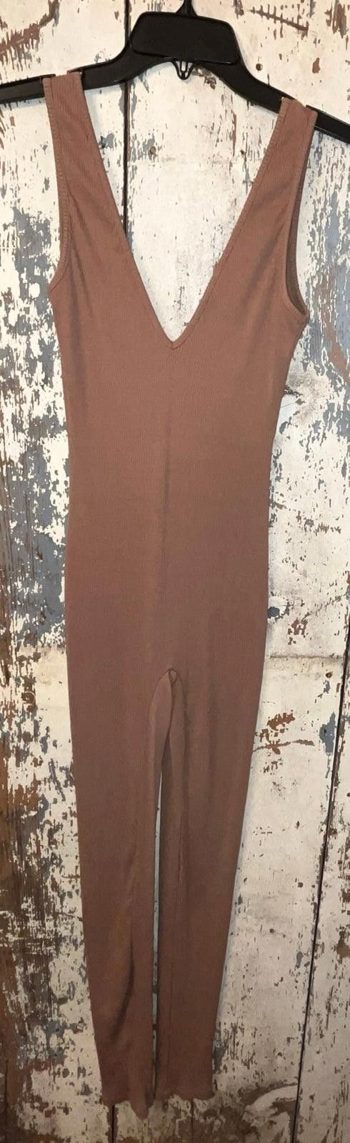 Designer Papaya ribbed tan jumpsuit, size medium, great for layering! Size 32" / US 10 / IT 46 - 2 Thumbnail