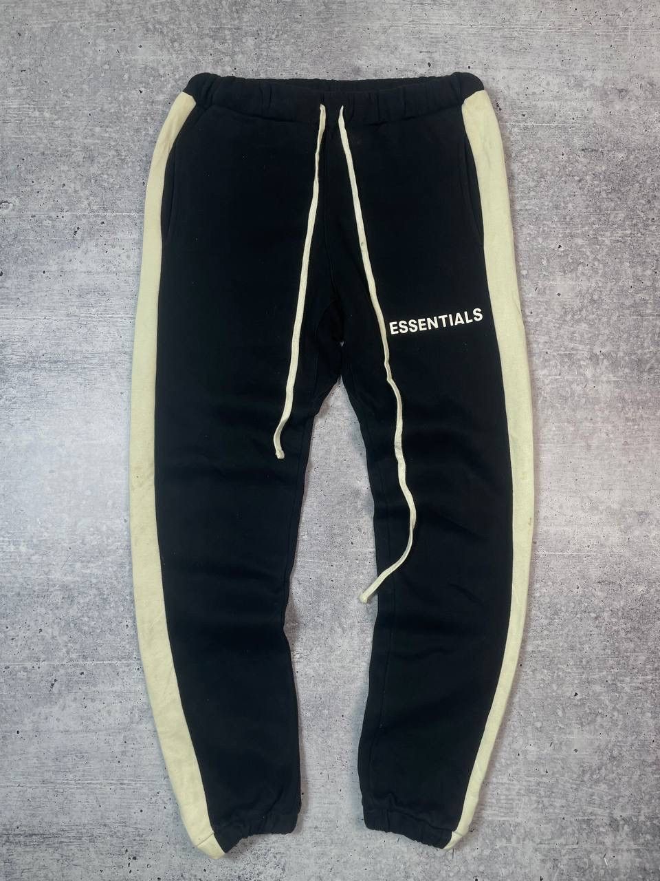 Fear of God Essentials Fear Of God FOG Stripe Sweatpants Y2K Size US 30 / EU 46 - 1 Thumbnail