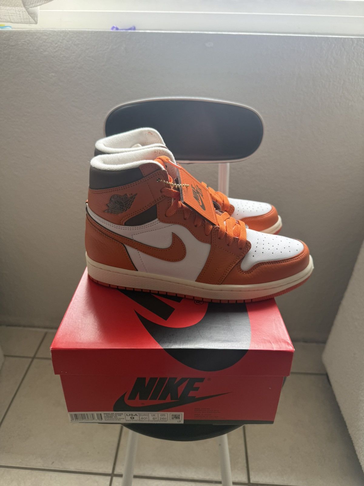 Nike Jordan 1 Retro High OG Starfish Size US 9 / IT 39 - 5 Thumbnail
