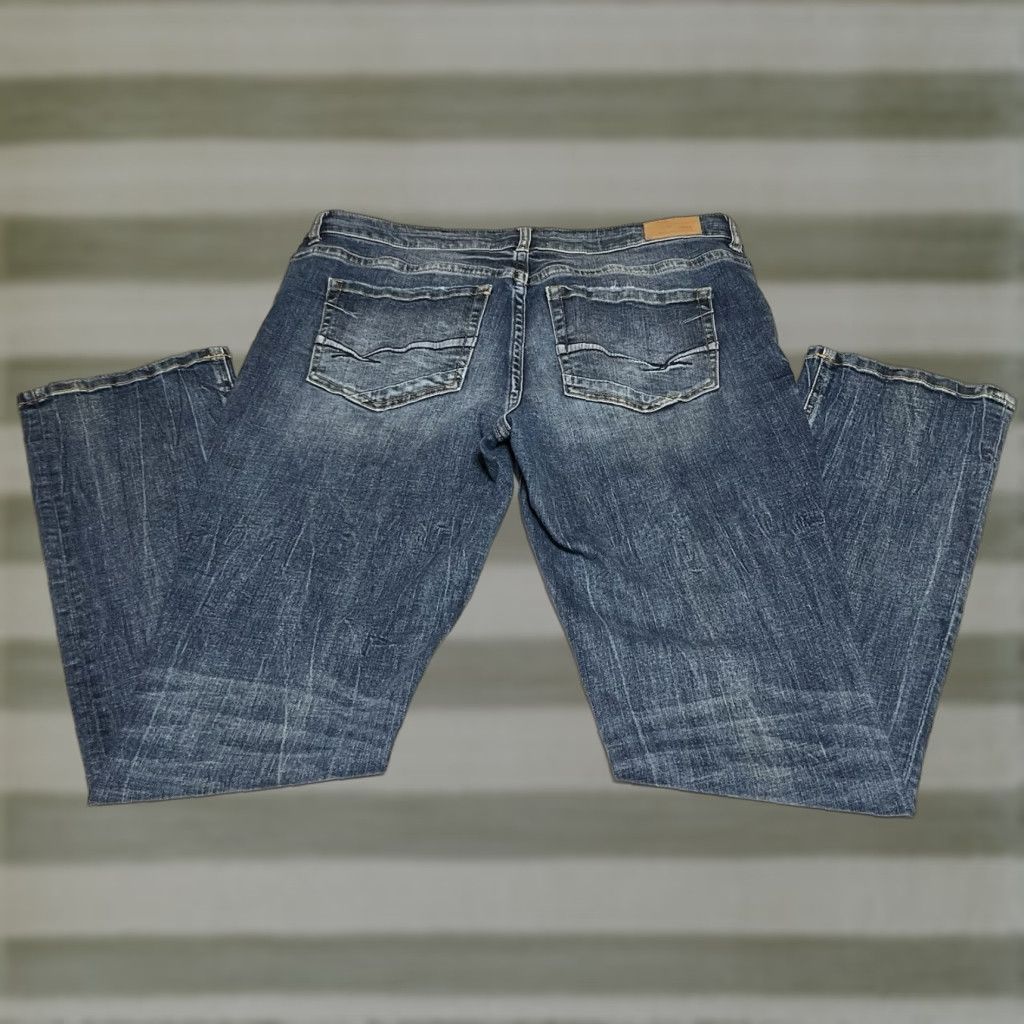 BKE BKE Victoria Straight Jeans Womens Tag 32x32 35x32 Blue Mid Rise Stretch Denim Distressed Pockets Zip Button Size 24" / US 00 / IT 34 - 1 Thumbnail