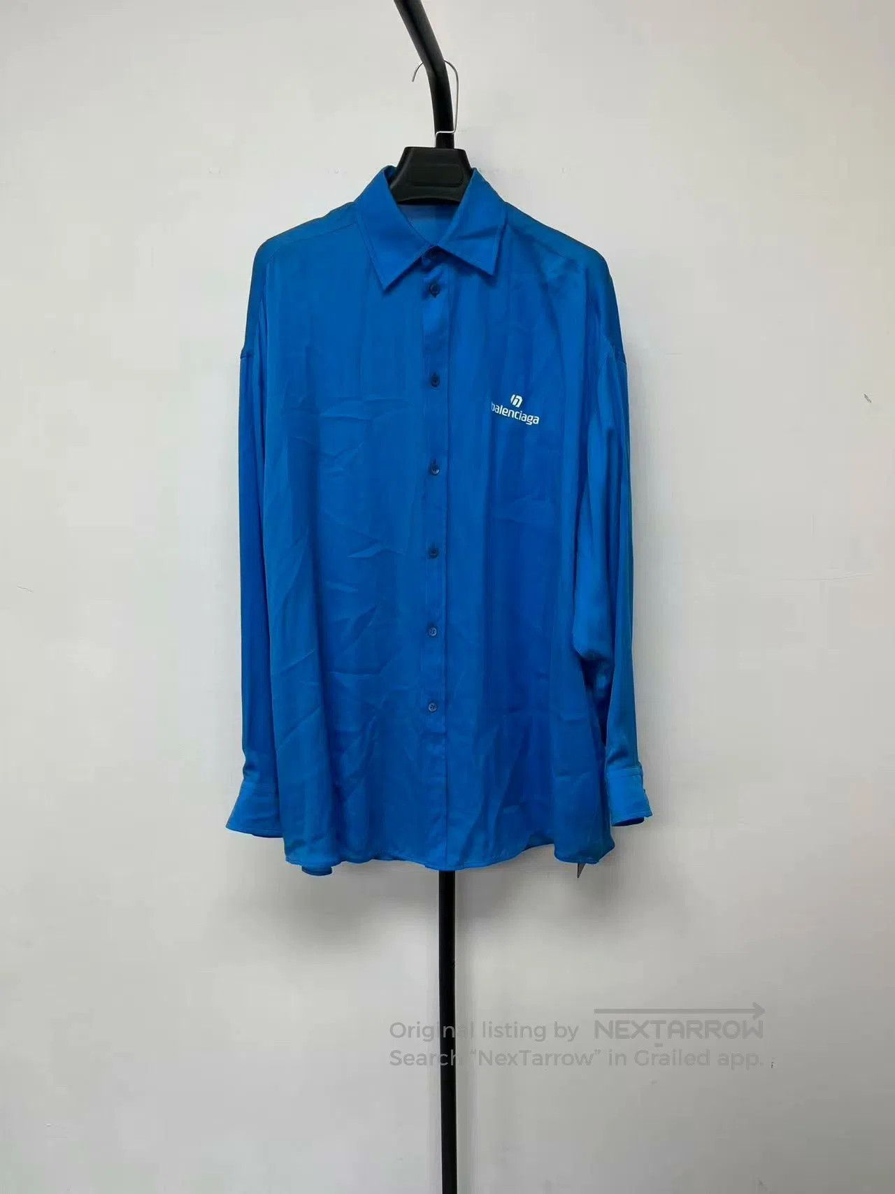 Balenciaga Balenciaga Silk Letter Long-Sleeve Shirt. Size XS / US 0-2 / IT 36-38 - 1 Thumbnail