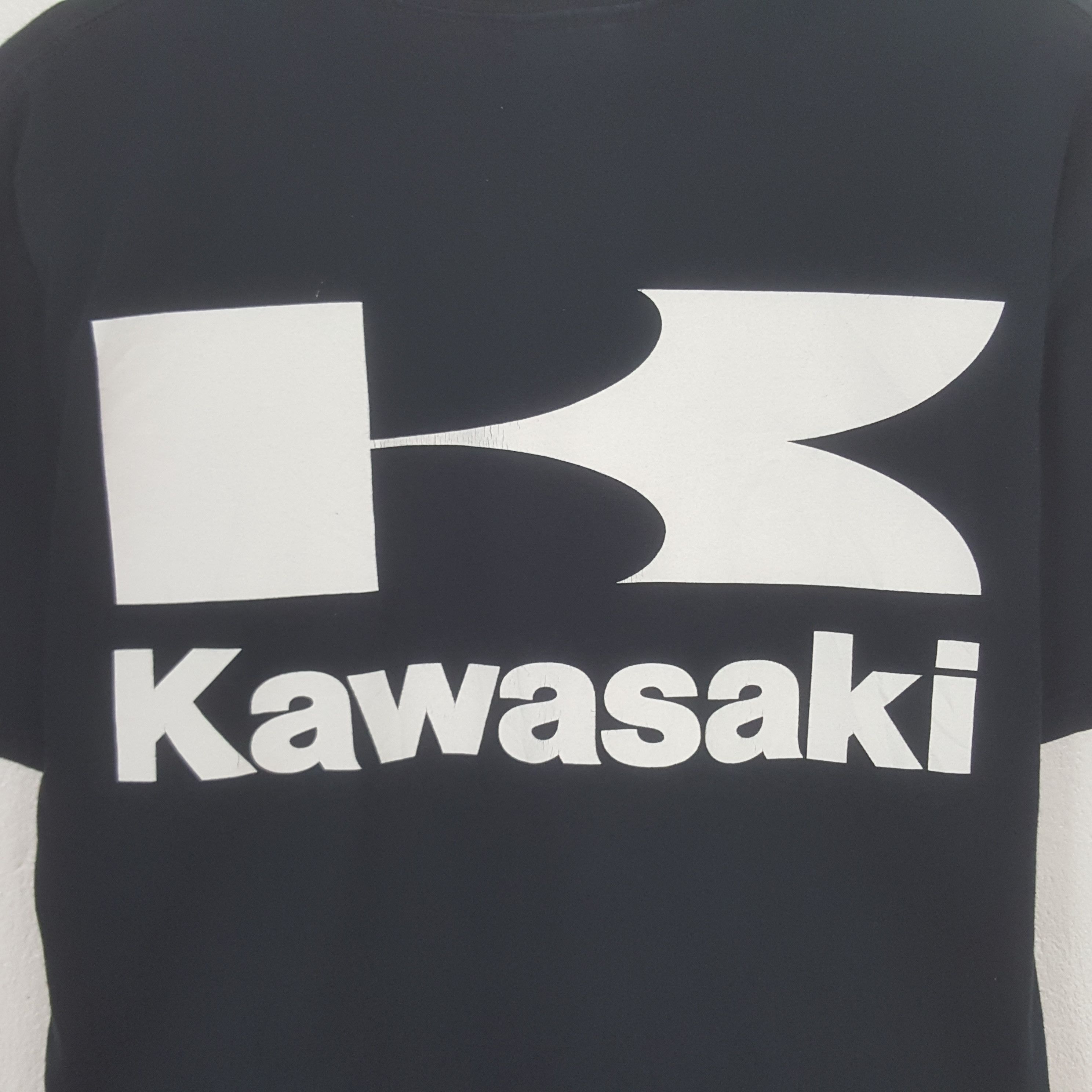 Japanese Brand Vintage Kawasaki Big Logo Racing Tshirt Size US L / EU 52-54 / 3 - 2 Thumbnail