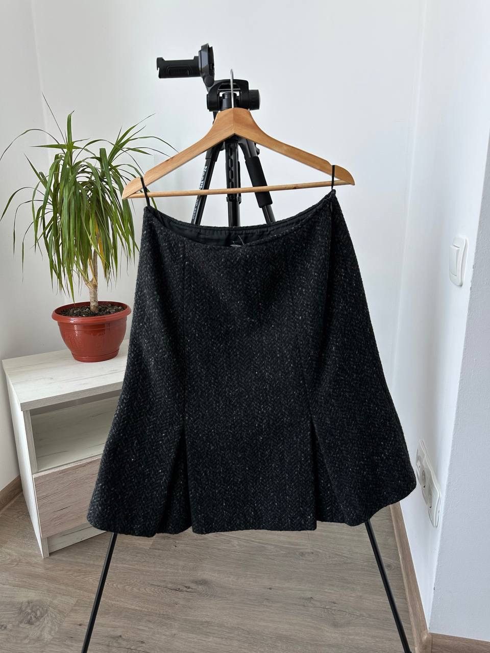 Max Mara × Vintage Vintage Max Mara Wool Rich Blend Gray Skirt Size 28" / US 6 / IT 42 - 7 Thumbnail