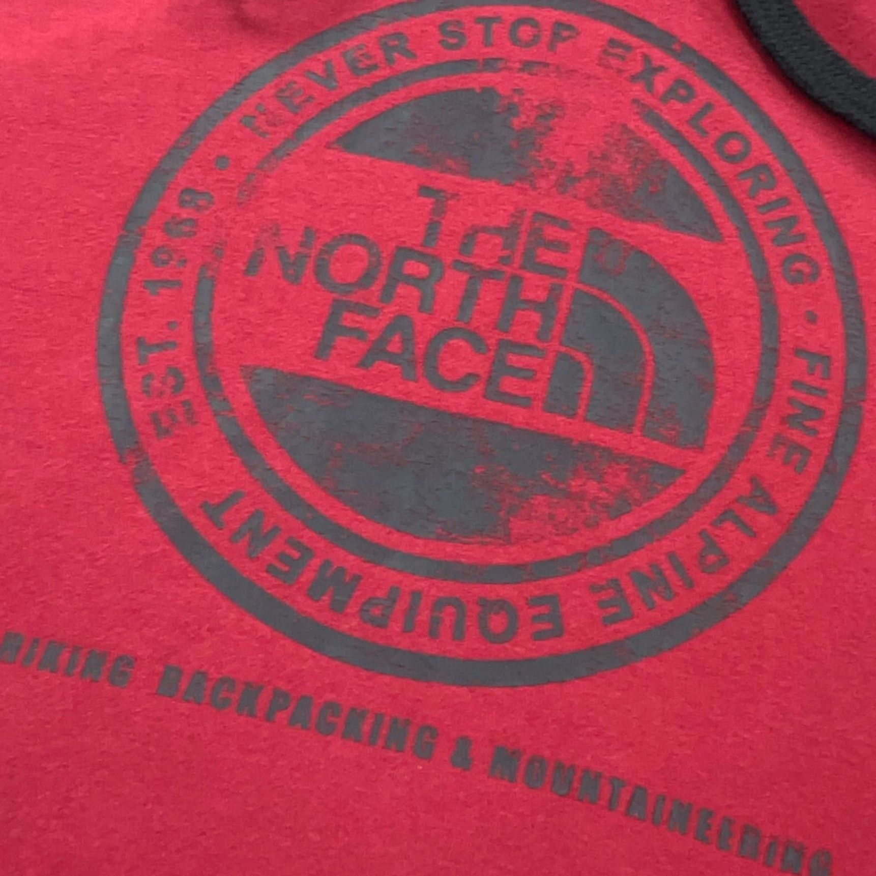The North Face The North Face Hoodie Men Medium Red Black Fleece Graphic Print Hooded Pocket Sweatshirt Size US M / EU 48-50 / 2 - 5 Thumbnail