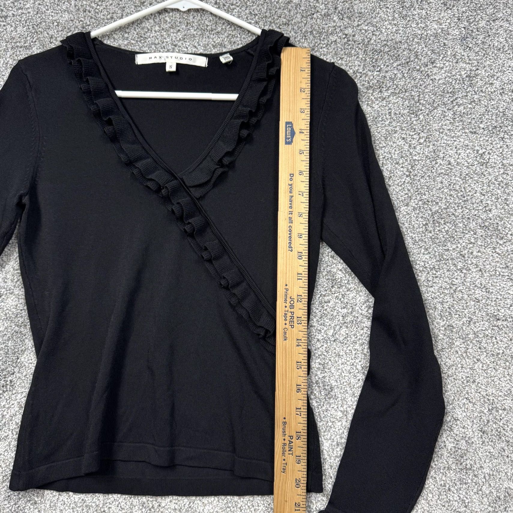 Vintage VINTAGE Max Studio Sweater S Wrap Dark Black V-Neck Ruffle Long Sleeve Women Size S / US 4 / IT 40 - 5 Thumbnail