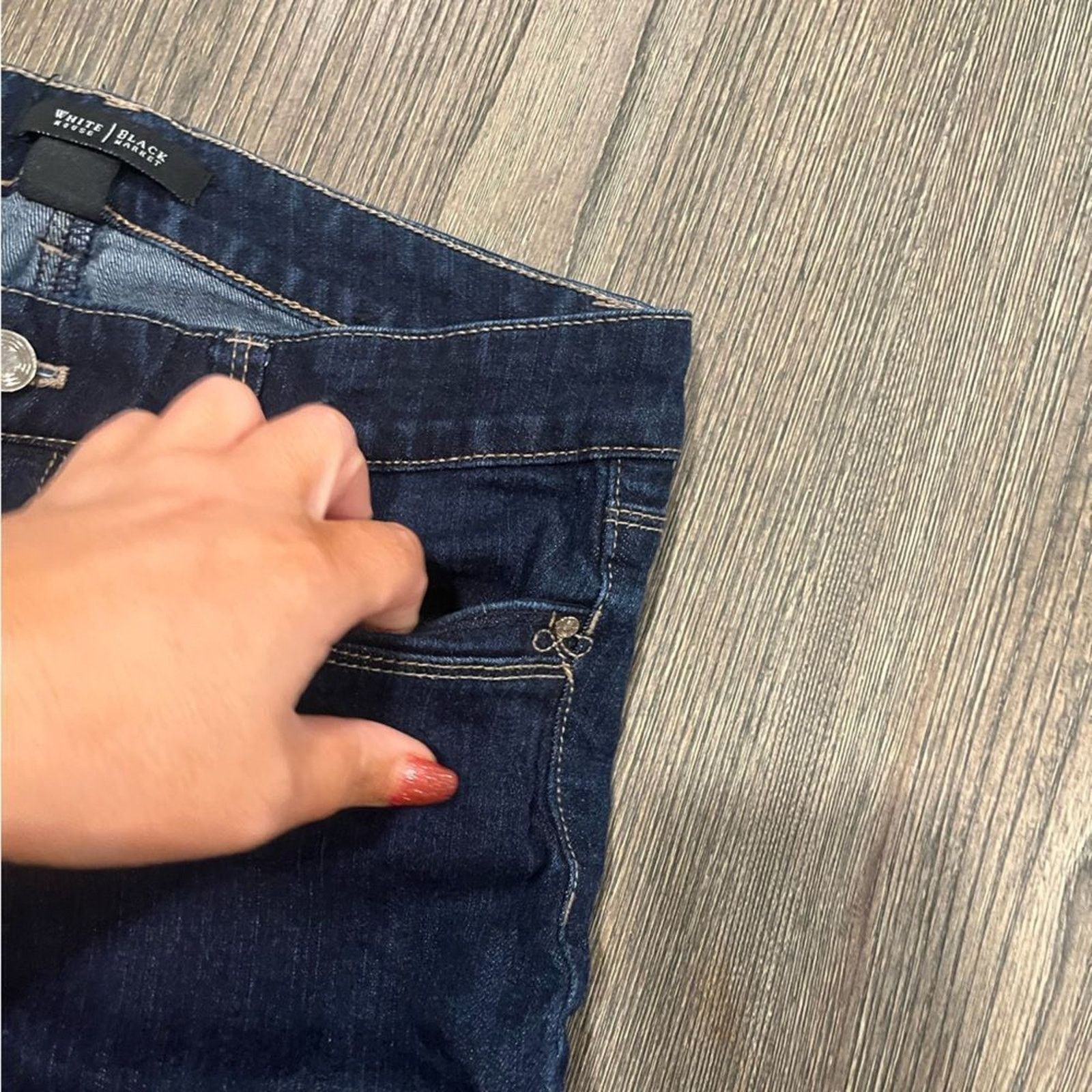 White House Black Market White House Black Market Straight Leg Jeans Cropped Size 4 Size 27" / US 4 / IT 40 - 5 Thumbnail