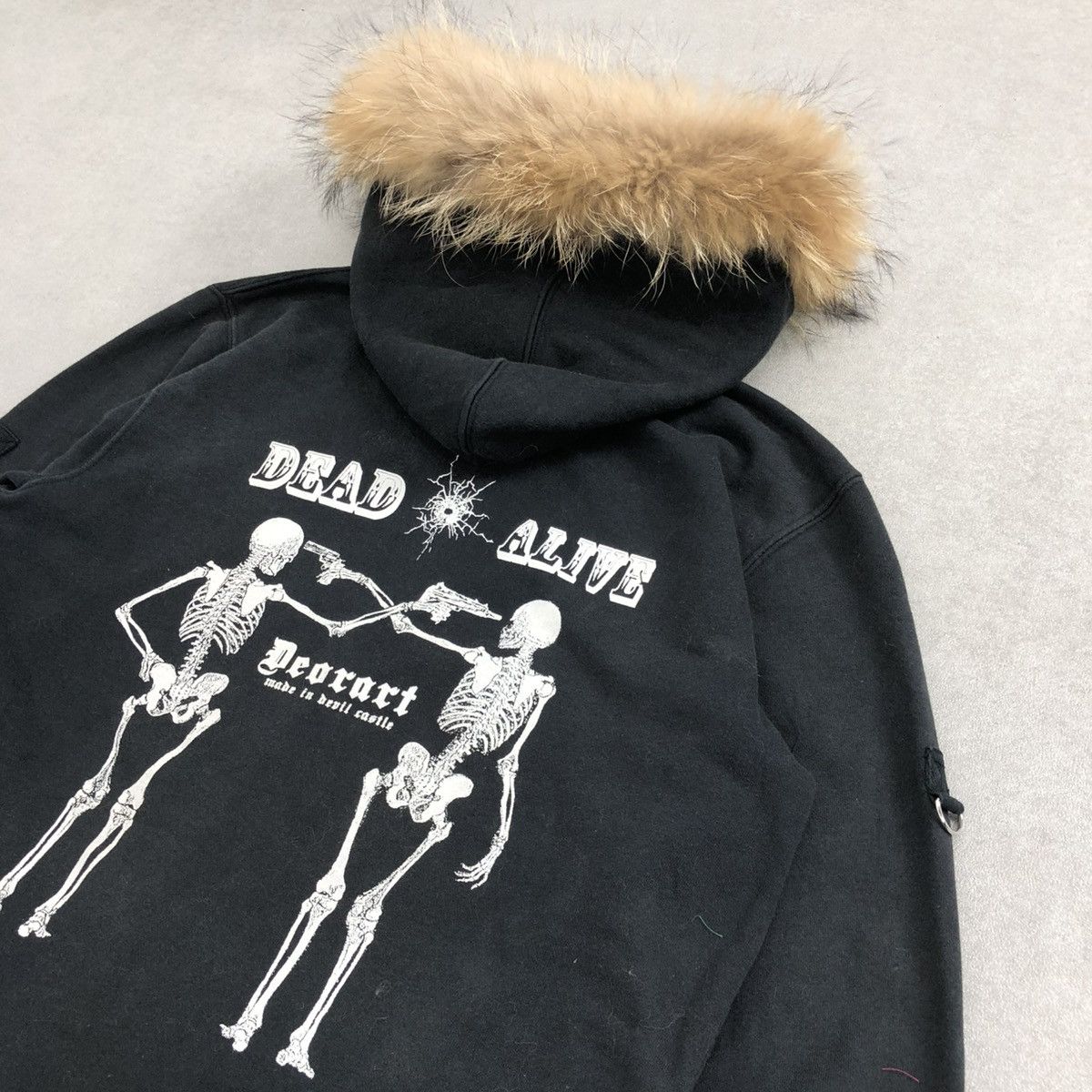 If Six Was Nine 2000s Deoart Skulls Dead Alive Punk Gothic Fur Zip Hoodie Size US L / EU 52-54 / 3 - 14 Thumbnail
