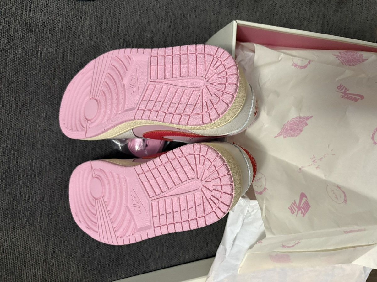 Nike Travis Scott Tropical Pink AJ1 Size US 5.5 / EU 38 - 4 Thumbnail