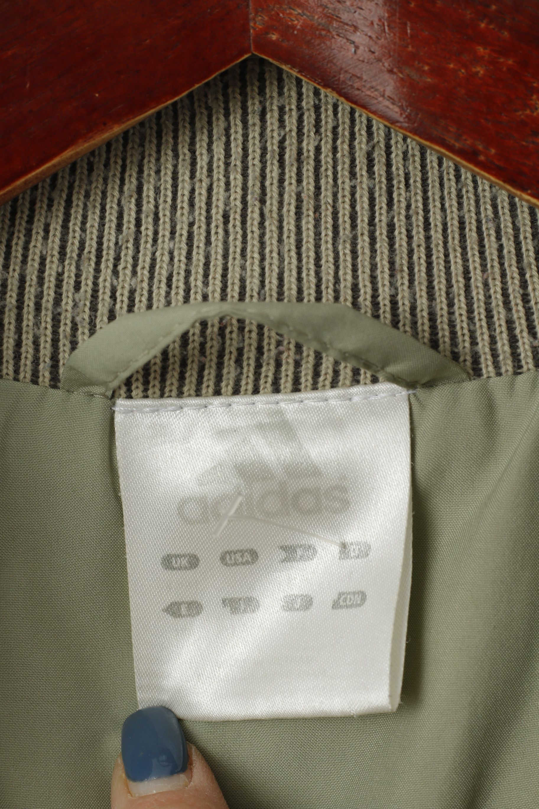 Adidas Adidas Men L Jacket Beige Vintage 2481 Size US L / EU 52-54 / 3 - 5 Thumbnail