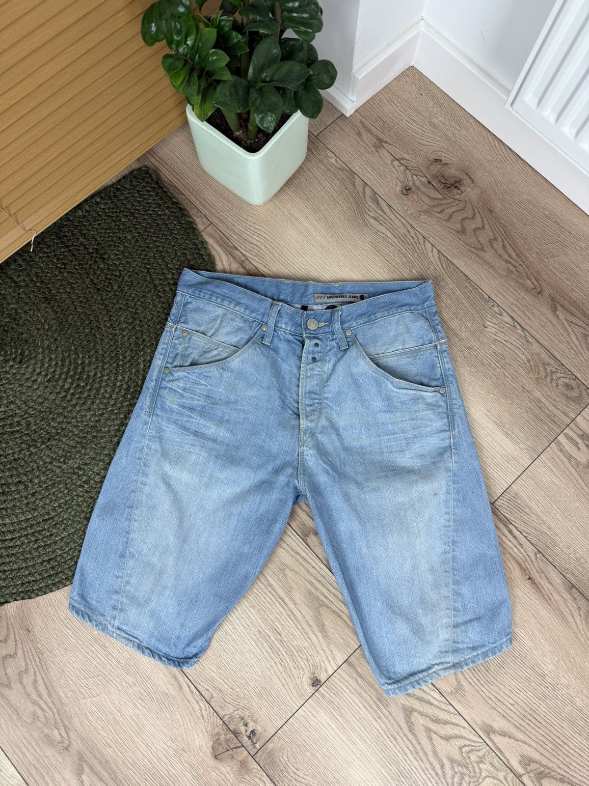 Levi's Vintage Clothing Levis Vintage Engineered Y2k Jeans Short Size US 32 / EU 48 - 1 Thumbnail
