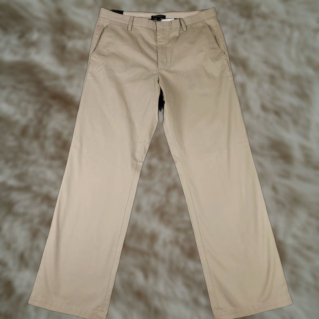 Banana Republic Banana Republic Chino Pants Mens 36x34 Beige Relaxed Flat Front Casual Size US 36 / EU 52 - 1 Thumbnail