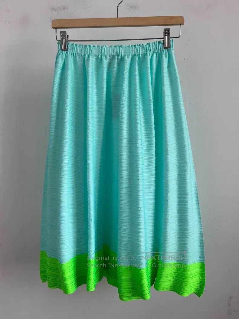 Issey Miyake Issey Miyake size:3 Blue Midi Skirt Size 22" - 1 Thumbnail