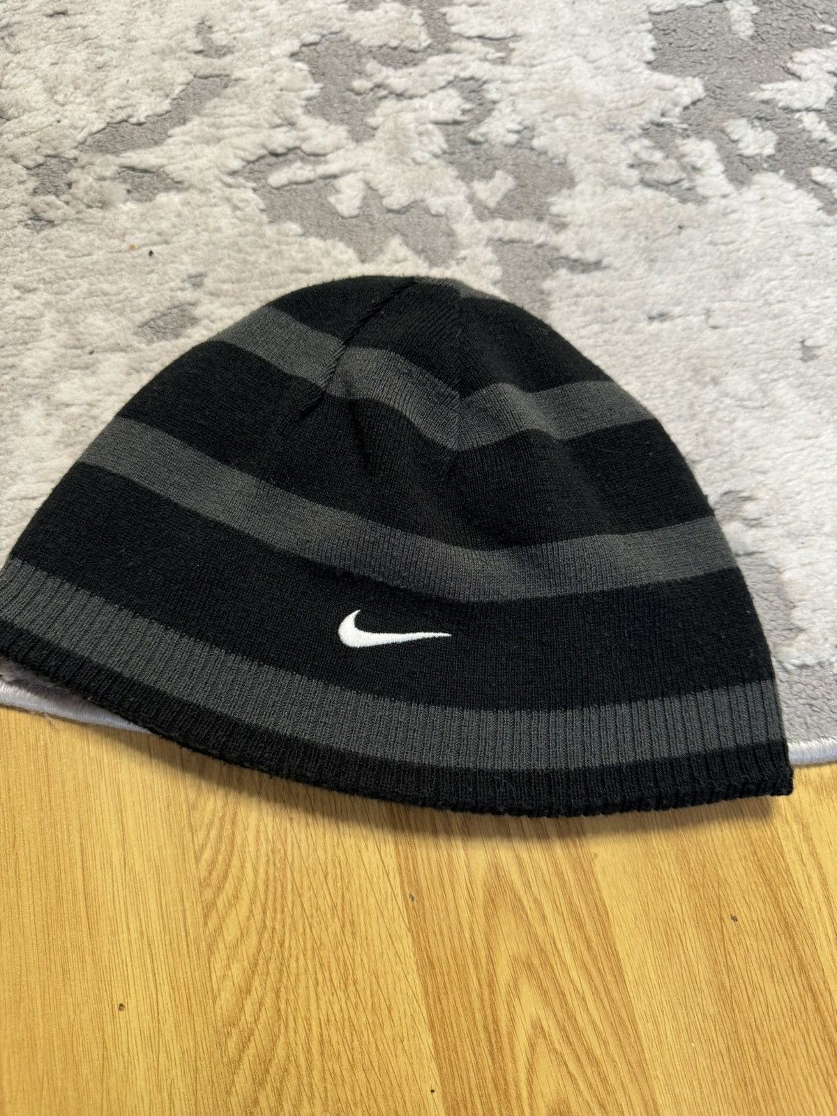 Nike × Vintage Vintage Nike Reversible Black Stripped Hat White Swoosh Size ONE SIZE - 3 Thumbnail