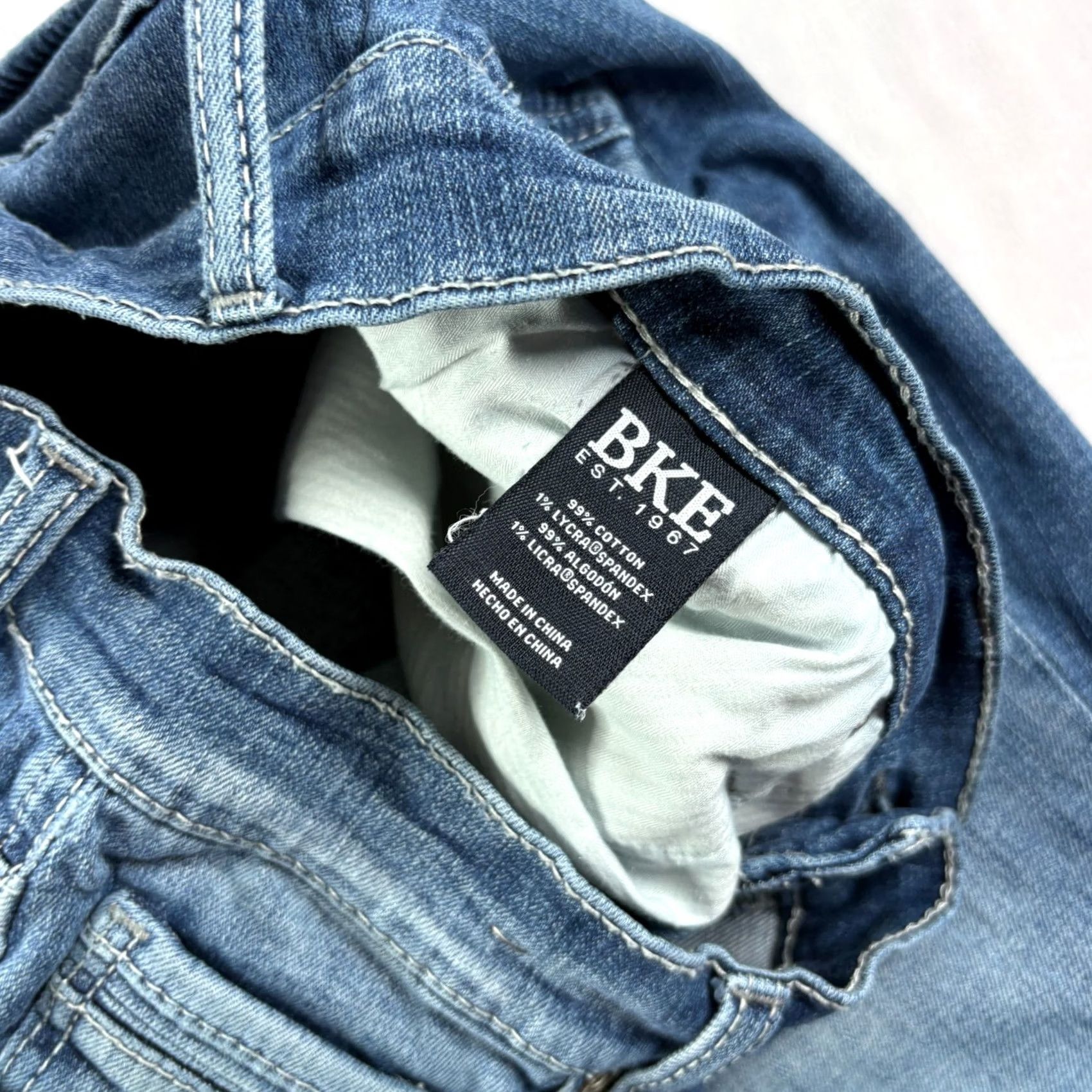 BKE BKE Jeans Mens 31x32 Blue Mason Tapered Distressed Denim Medium Wash Size US 31 - 5 Thumbnail
